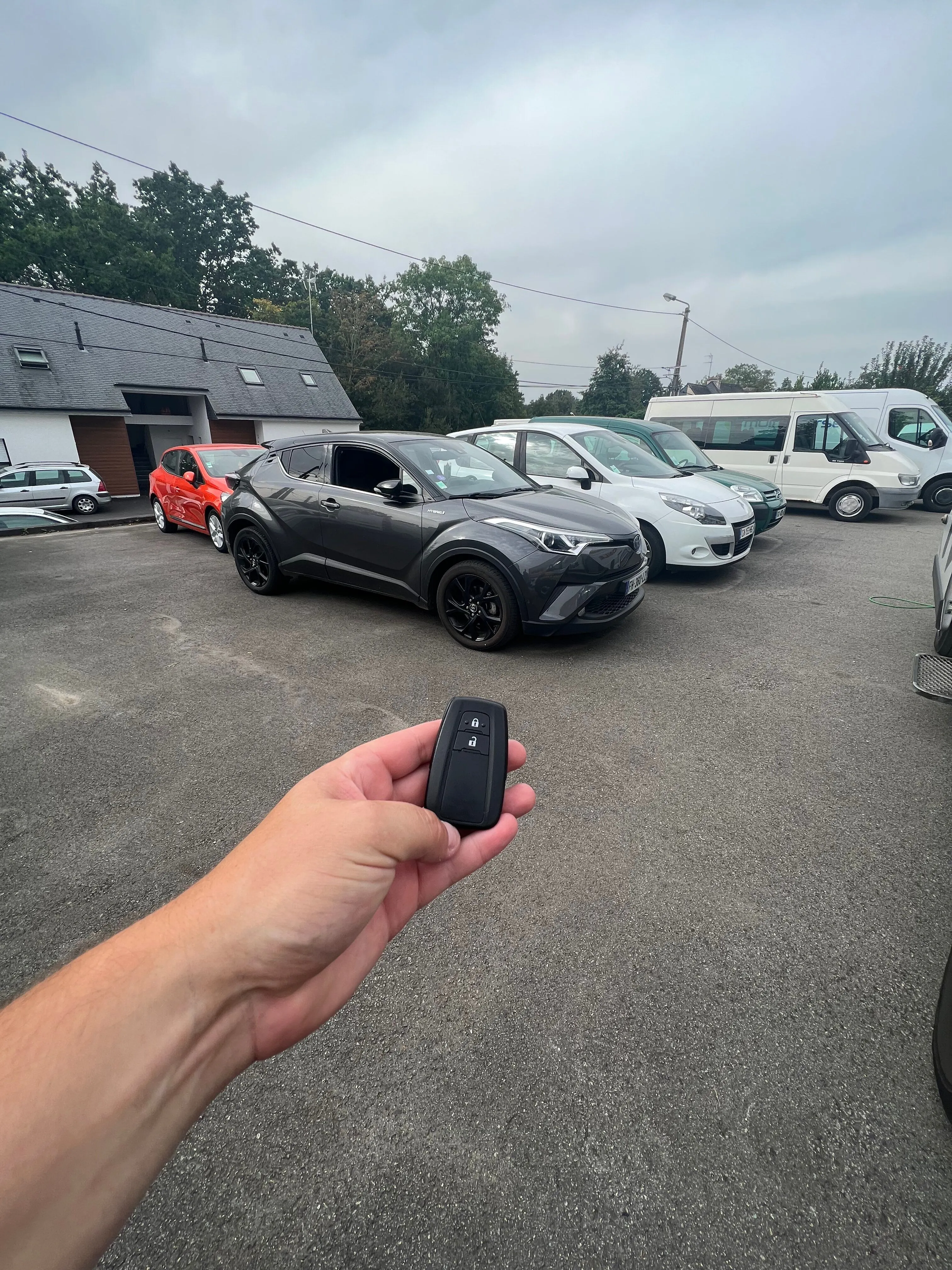 Une nouvelle télécommande mains-libres pour ce Toyota CHR à Pontivy