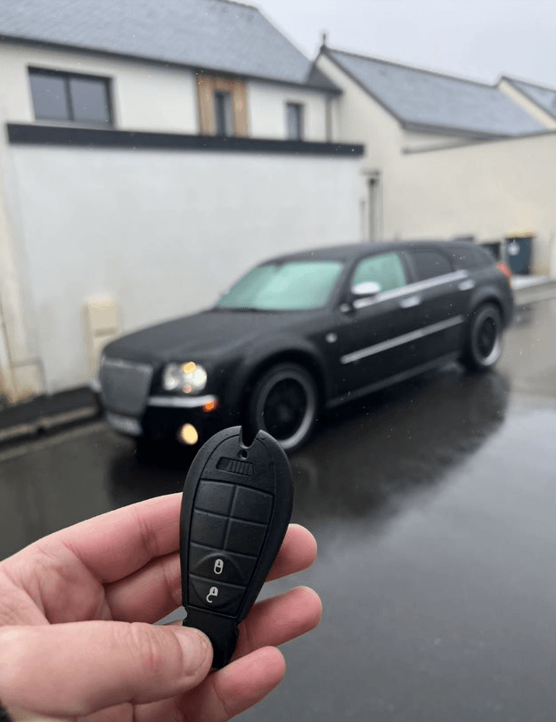 Une nouvelle télécommande pour cette Chrysler 300 C